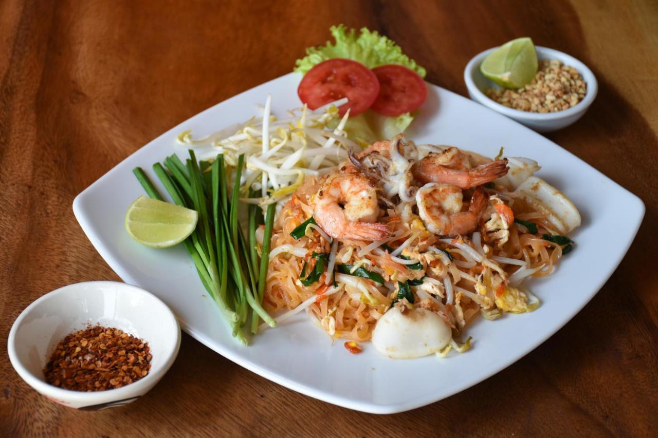 Layalina Hotel Bãi biển Kamala Ngoại thất bức ảnh