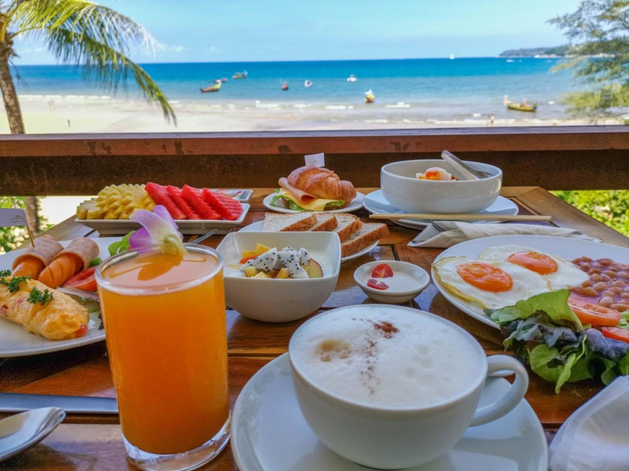 Layalina Hotel Bãi biển Kamala Ngoại thất bức ảnh